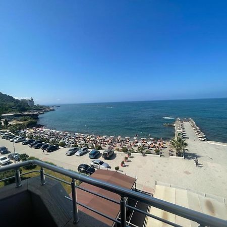 Hotel Ferrara Дуррес Екстер'єр фото