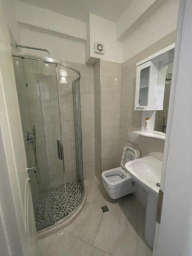 Hotel Ferrara Дуррес Екстер'єр фото
